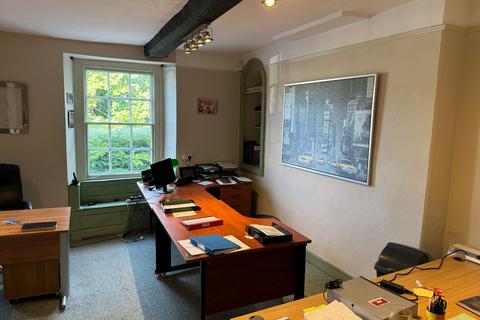 Office to rent, Gloucester House, Market Place, Fairford