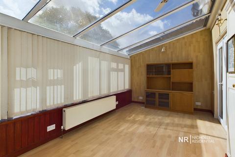 49 Compton Crescent, Chessington, KT9 2HD