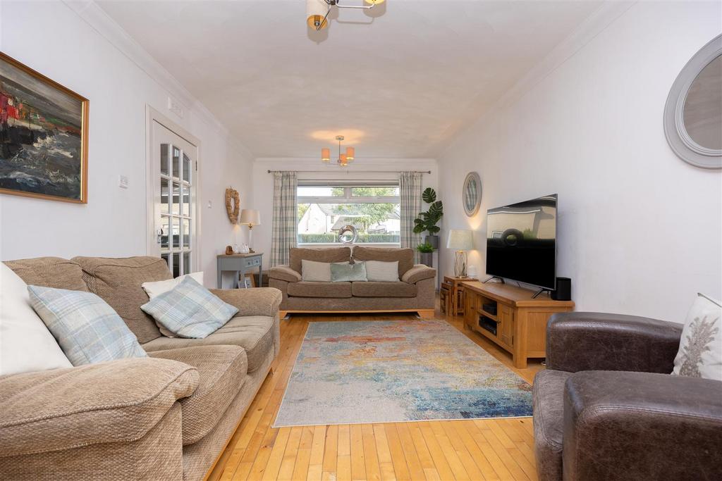 North Lodge Avenue, Motherwell ML1 4 bed semidetached house for sale £220,000