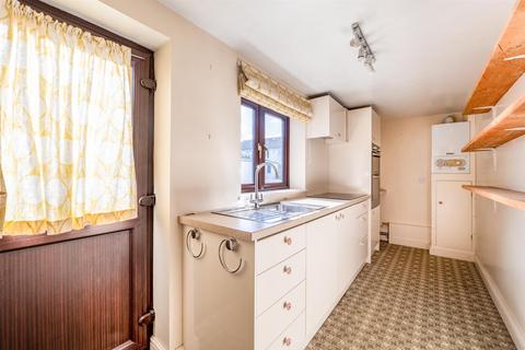 2 bedroom house for sale, Church Road, Evesham