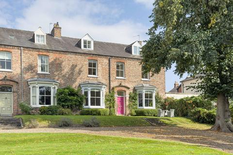 1 The Crescent, Thirsk, YO7 1DE