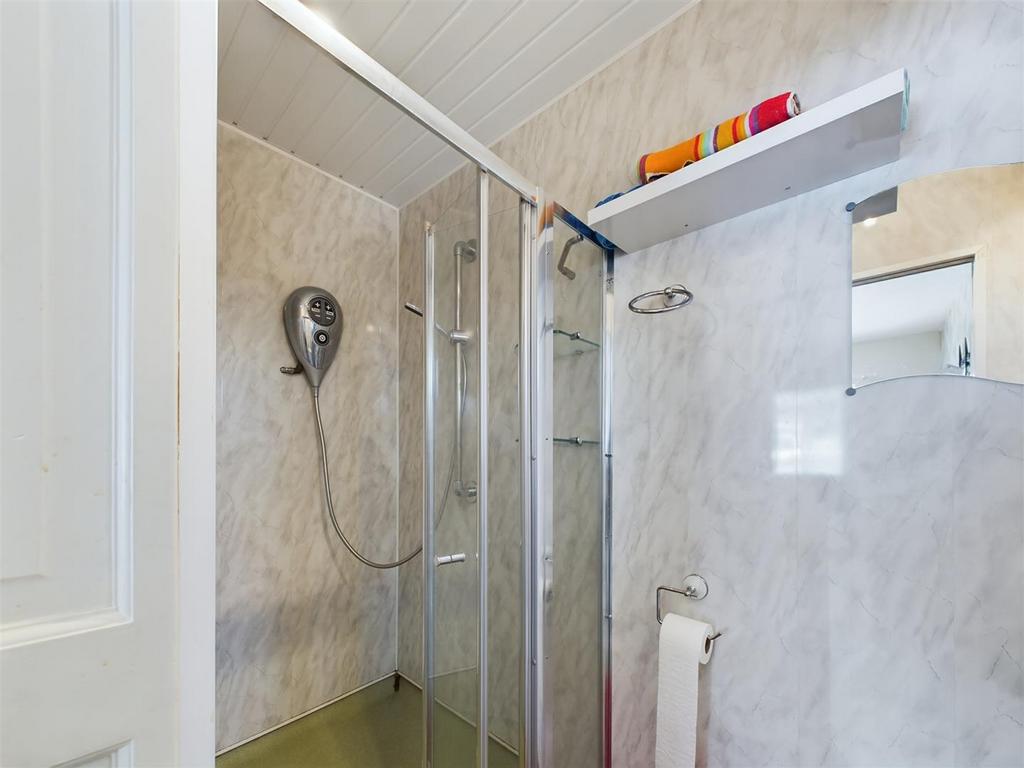 En suite Shower room