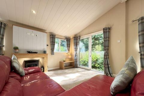 2 bedroom lodge for sale, Nr Battle, St Leonards on Sea TN37