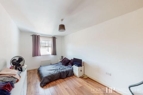 1 bedroom apartment to rent, Woodfield Road, Crawley RH10