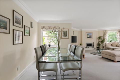 Flat 3, Wray Mill House Batts Hill, Reigate, RH2 0LJ