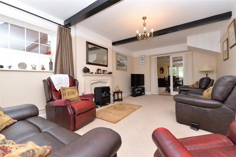 4 bedroom detached house for sale, Beach Avenue, Barton on Sea, New Milton, Hampshire, BH25