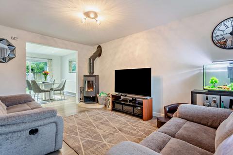 undefined, Perrinsfield, Lechlade, Gloucestershire, GL7