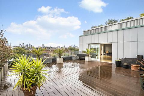 2 bedroom penthouse for sale, Spa Road, London, SE16