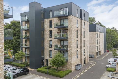 3/3, 7 Hamilton Gardens, Glasgow, G12 8BD