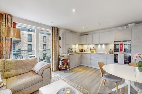 3/3, 7 Hamilton Gardens, Glasgow, G12 8BD
