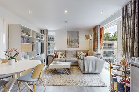 3/3, 7 Hamilton Gardens, Glasgow, G12 8BD