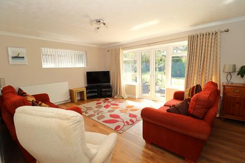 3 bedroom detached bungalow for sale, Concorde Close, Bexhill-on-Sea, TN39