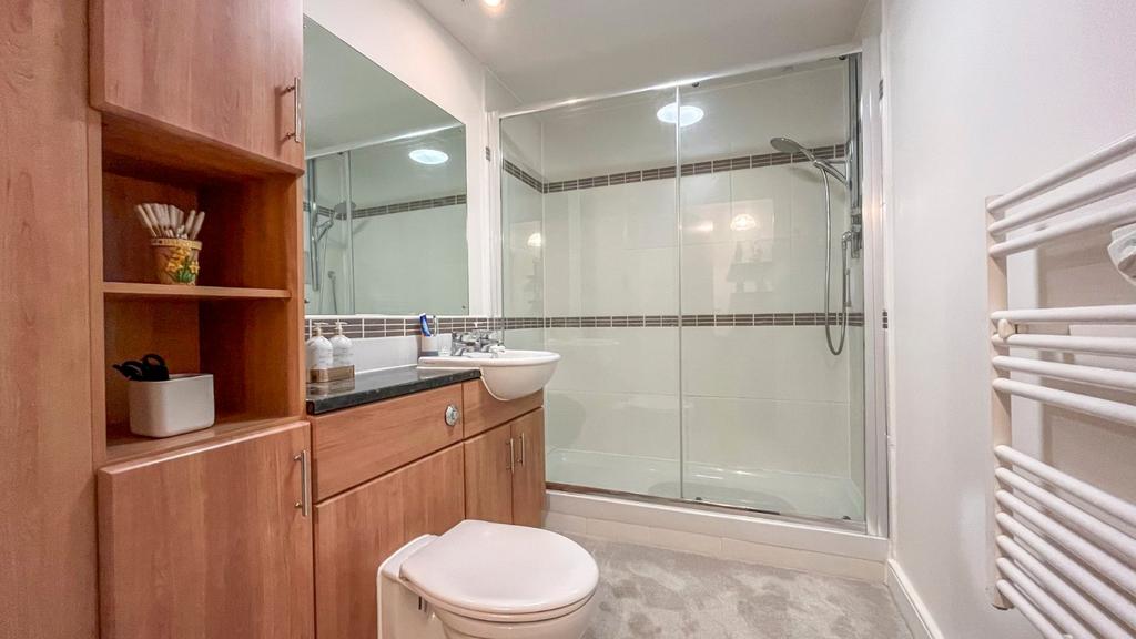 Ensuite