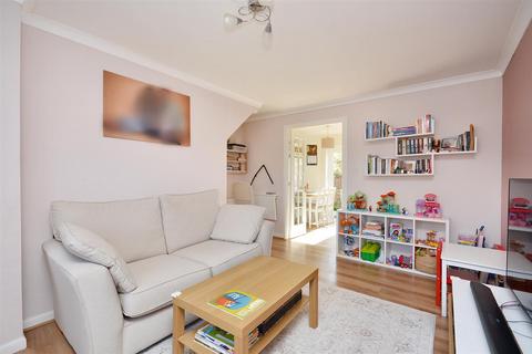 2 bedroom terraced house for sale, Solomons Close, Eastbourne