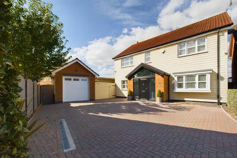 4 bedroom detached house for sale, Astley Close Hedon HU12