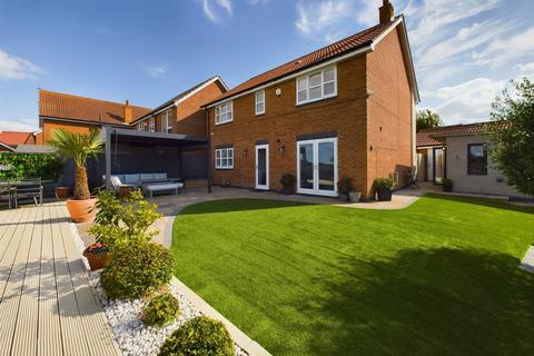 4 bedroom detached house for sale, Astley Close Hedon HU12