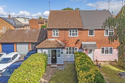 3 bedroom semi-detached house for sale, Vincent Way, Billericay