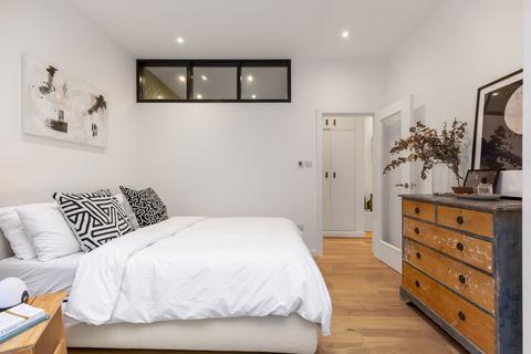 2 bedroom apartment for sale, White Hart Lane, Barnes, SW13