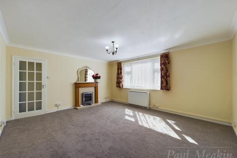 2 bedroom detached house for sale, Addington Road, South Croydon