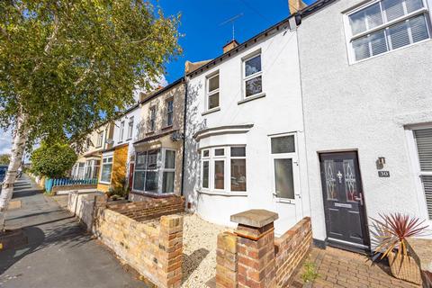 2 bedroom terraced house for sale, WELLINGTON AVENUE, Westcliff-On-Sea