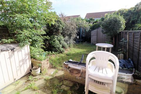 12 Ashurst Close, Crayford, Dartford, DA1 4SX