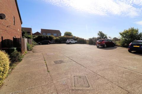 12 Ashurst Close, Crayford, Dartford, DA1 4SX