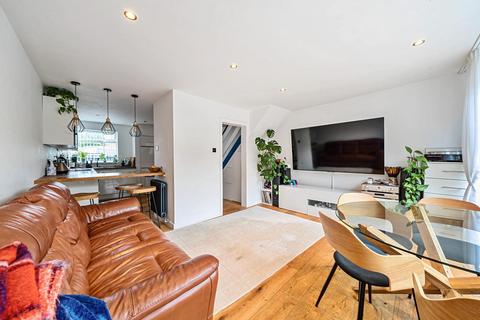 11 Monks Close, London, SE2 0QJ