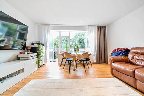 11 Monks Close, London, SE2 0QJ