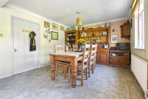 5 bedroom detached bungalow for sale, High Oak Road, Ware