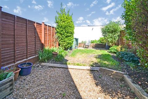 10 Briscoe Road, London, SW19 2AQ