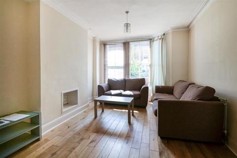 10 Briscoe Road, London, SW19 2AQ