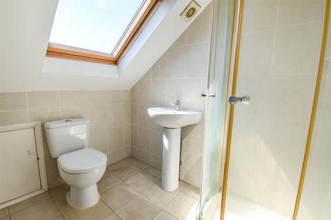 10 Briscoe Road, London, SW19 2AQ