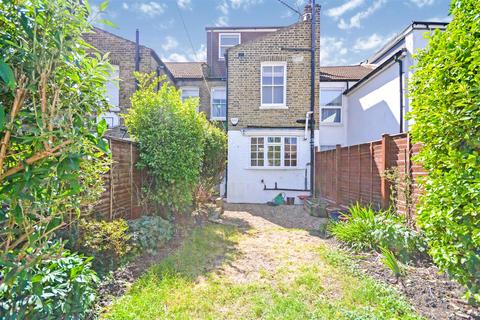 10 Briscoe Road, London, SW19 2AQ