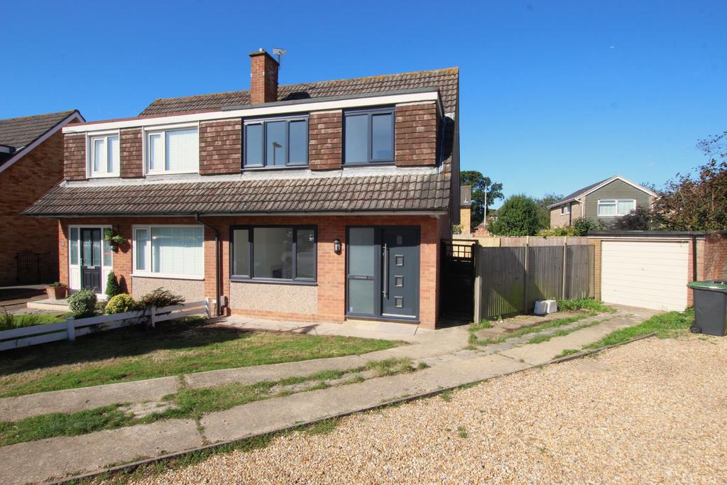 Bedford Close, Warblington, Havant 3 bed semidetached house for sale