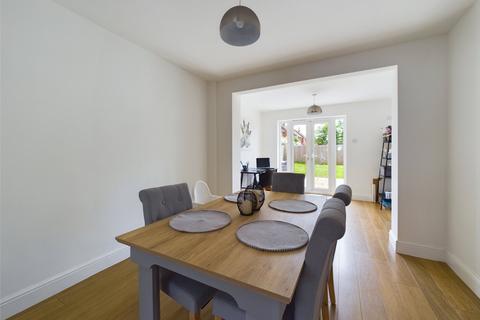 50 York Road, Gloucester, GL4 3AZ
