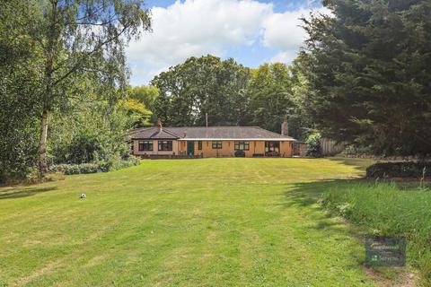 5 bedroom bungalow for sale, Nickley Wood Road, Shadoxhurst, TN26