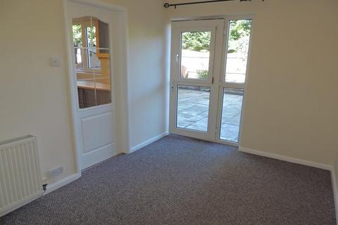 3 bedroom terraced house to rent, Levens Close, Kendal