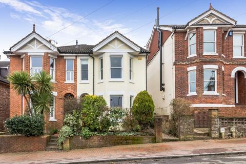 4 bedroom semi-detached house to rent, Tunbridge Wells TN4