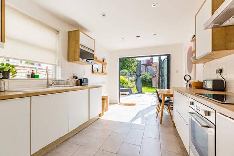 5 bedroom terraced house for sale, Canning Road, Walthamstow, London, E17