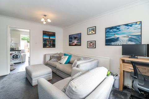 37 Berkeley Close, Abbots Langley, WD5 0XB