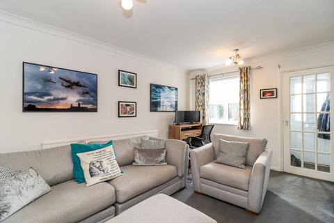37 Berkeley Close, Abbots Langley, WD5 0XB