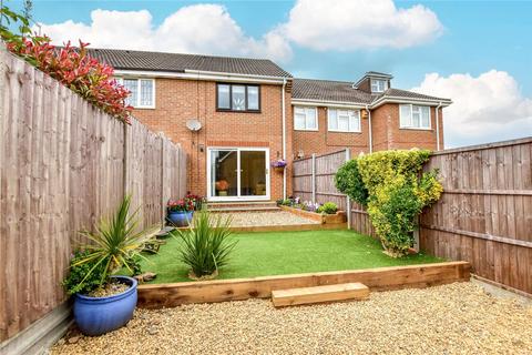 2 bedroom detached house for sale, Magnolia Avenue, Abbots Langley, WD5