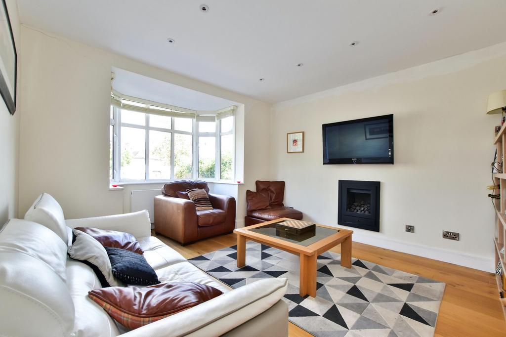Coniston Road, Kings Langley, WD4 5 bed property for sale £899,950