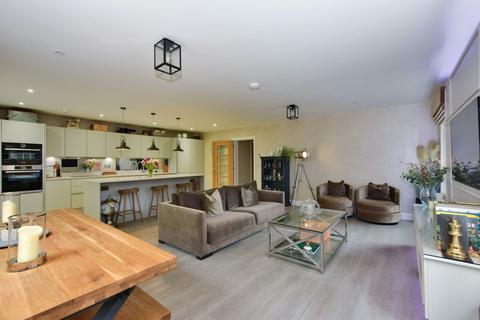 2 Cromwell House, 29 Box Lane, Hemel Hempstead, HP3 0DH