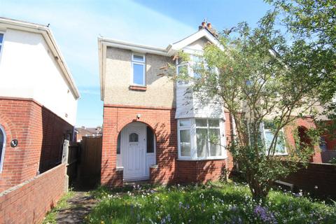 3 bedroom semi-detached house for sale, Desborough Road, Eastleigh