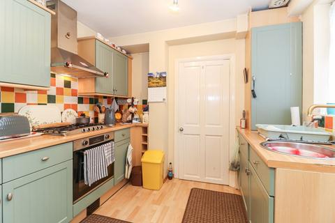 6 Adrian Road, Abbots Langley, WD5 0AQ