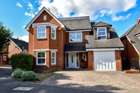 5 bedroom detached house for sale, Jubilee Walk, Kings Langley, WD4