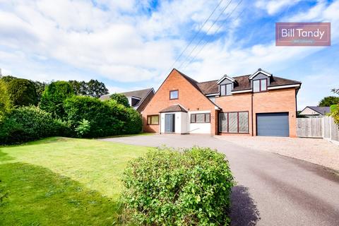 4 bedroom detached house for sale, Walsall Road, Lichfield, WS13