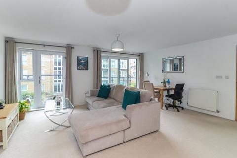 1 bedroom property for sale, The Embankment, Nash Mills Wharf, HP3