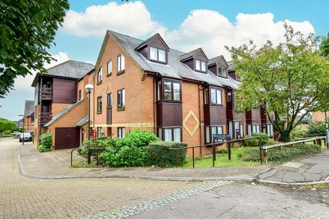 1 bedroom flat for sale, The Crescent, Abbots Langley, WD5